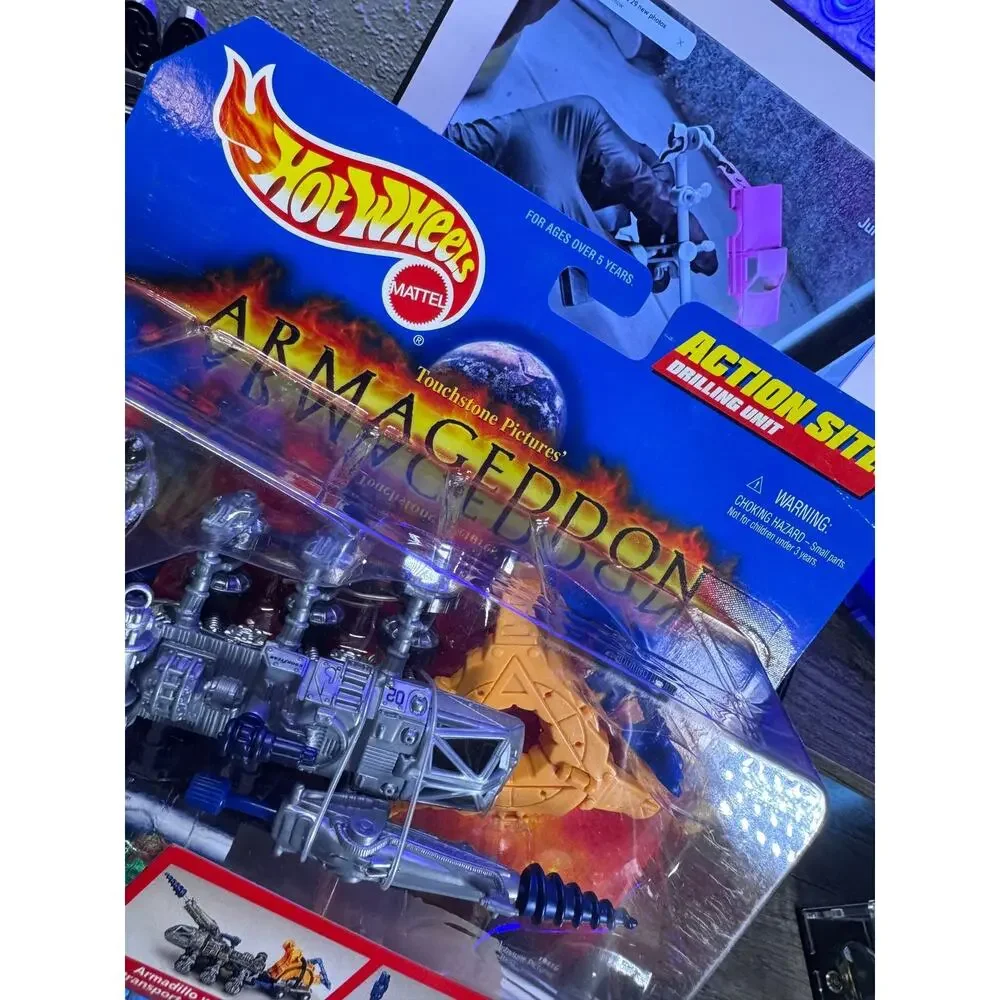 Hot wheels 1997 Armageddon action sites drilling unit